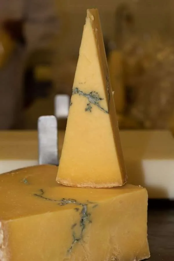 Raw Natural Blue Cheddar